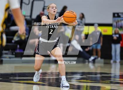 Thumbnail 2 in Syracuse @ Roy photogallery.