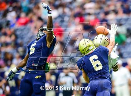 Thumbnail 3 in Klein Collins vs Cypress Woods photogallery.