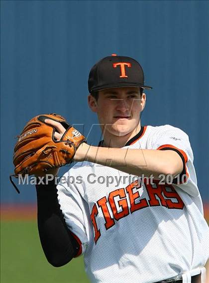 Thumbnail 2 in Texas vs Poteet (Jesuit Baseball Classic) photogallery.