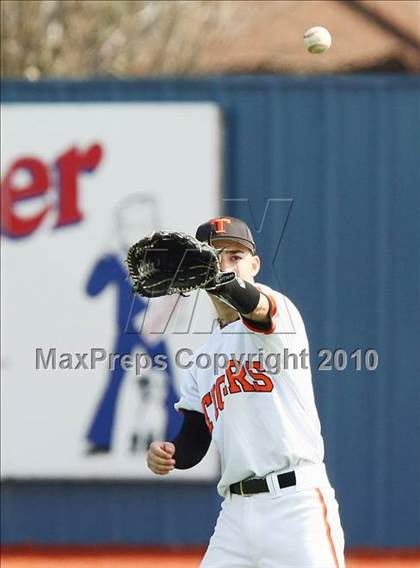 Thumbnail 2 in Texas vs Poteet (Jesuit Baseball Classic) photogallery.