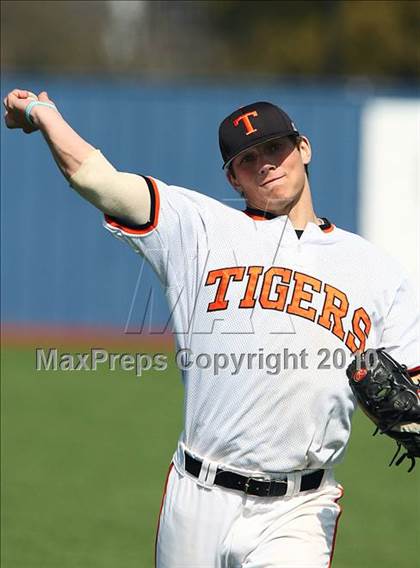 Thumbnail 3 in Texas vs Poteet (Jesuit Baseball Classic) photogallery.