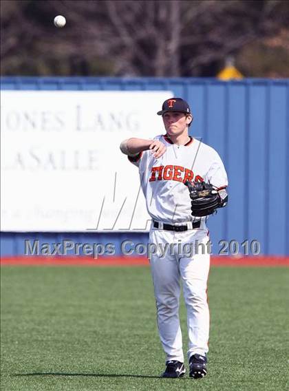 Thumbnail 1 in Texas vs Poteet (Jesuit Baseball Classic) photogallery.