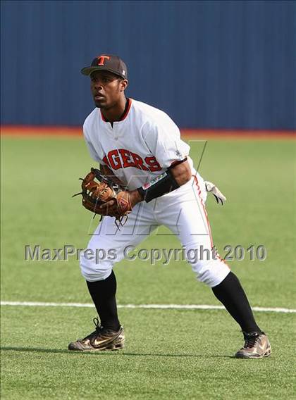 Thumbnail 1 in Texas vs Poteet (Jesuit Baseball Classic) photogallery.