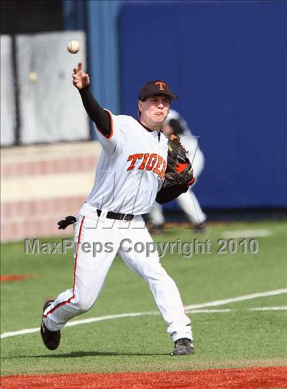 Thumbnail 1 in Texas vs Poteet (Jesuit Baseball Classic) photogallery.