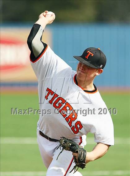 Thumbnail 1 in Texas vs Poteet (Jesuit Baseball Classic) photogallery.