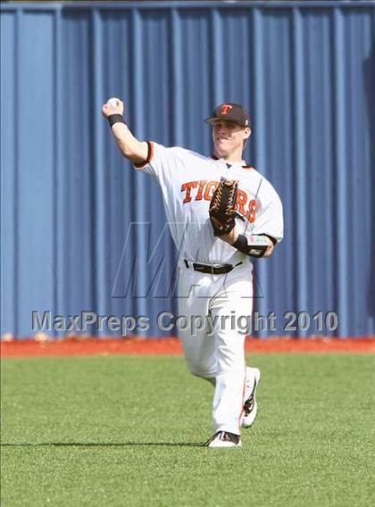 Thumbnail 2 in Texas vs Poteet (Jesuit Baseball Classic) photogallery.