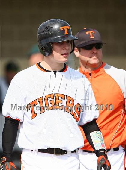 Thumbnail 1 in Texas vs Poteet (Jesuit Baseball Classic) photogallery.