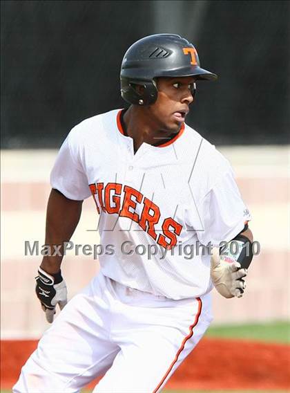 Thumbnail 1 in Texas vs Poteet (Jesuit Baseball Classic) photogallery.