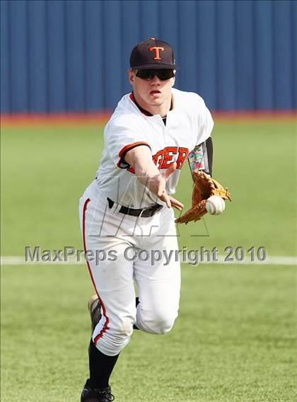 Thumbnail 3 in Texas vs Poteet (Jesuit Baseball Classic) photogallery.