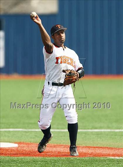 Thumbnail 3 in Texas vs Poteet (Jesuit Baseball Classic) photogallery.