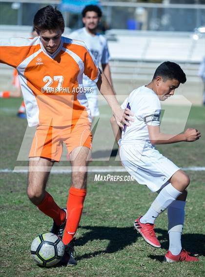 Thumbnail 2 in Polytechnic vs Chavez photogallery.