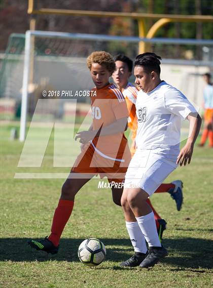 Thumbnail 2 in Polytechnic vs Chavez photogallery.