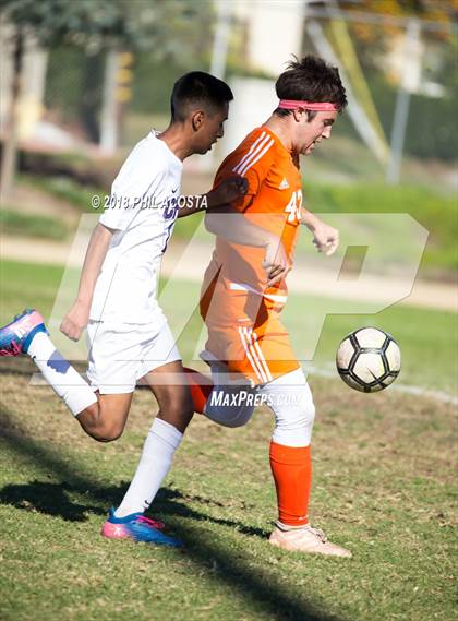 Thumbnail 2 in Polytechnic vs Chavez photogallery.