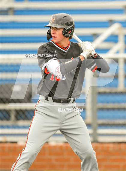 Thumbnail 1 in Norman @ Deer Creek photogallery.