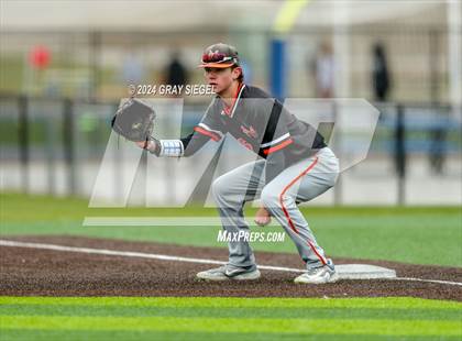 Thumbnail 2 in Norman @ Deer Creek photogallery.