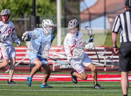 Thumbnail 3 in Catholic Memorial vs Franklin (MIAA Division 1 Round of 16) photogallery.