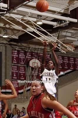 Thumbnail 2 in Miller vs North (Ayala Best of The West) photogallery.