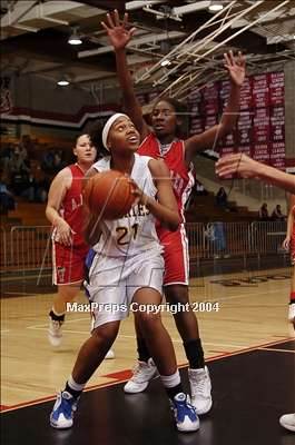 Thumbnail 2 in Miller vs North (Ayala Best of The West) photogallery.