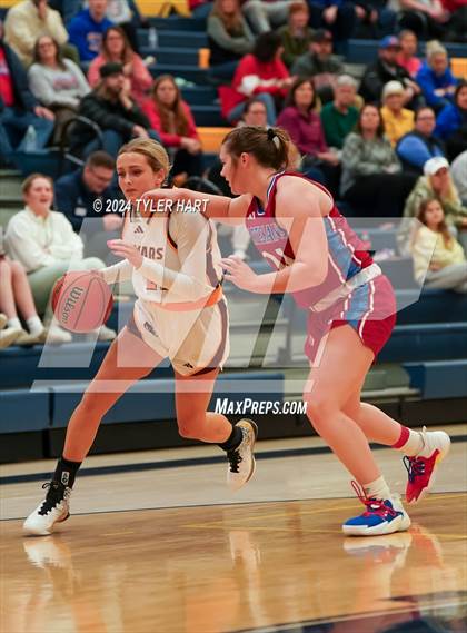 Thumbnail 3 in Martinsville vs. Bloomington North (IHSAA 4A Sectional 13 First Round) photogallery.