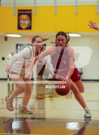 Thumbnail 2 in Martinsville vs. Bloomington North (IHSAA 4A Sectional 13 First Round) photogallery.