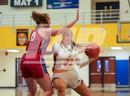 Thumbnail 2 in Martinsville vs. Bloomington North (IHSAA 4A Sectional 13 First Round) photogallery.
