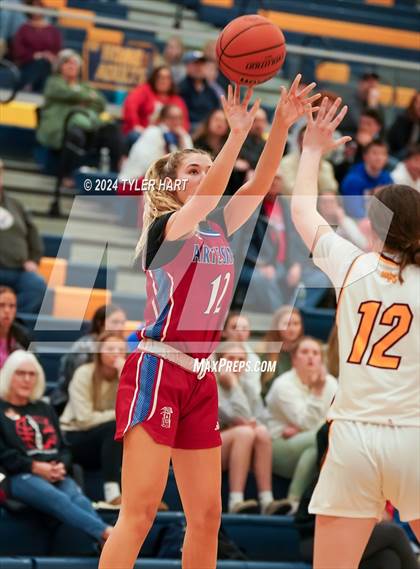 Thumbnail 3 in Martinsville vs. Bloomington North (IHSAA 4A Sectional 13 First Round) photogallery.
