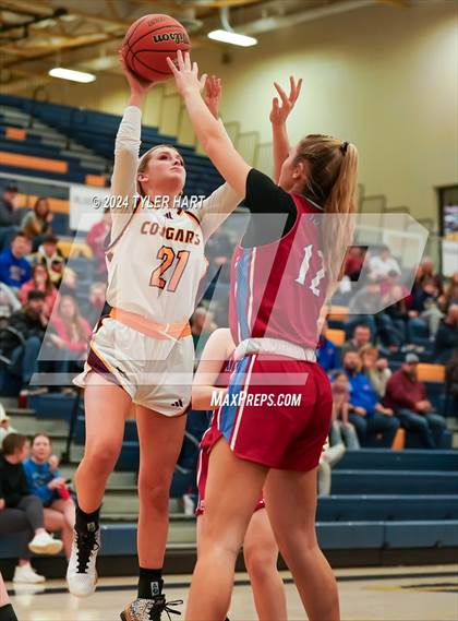 Thumbnail 3 in Martinsville vs. Bloomington North (IHSAA 4A Sectional 13 First Round) photogallery.