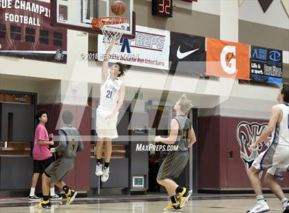 Thumbnail 3 in Cabrillo vs Dana Hills (Rancho Mirage Holiday Invitational) photogallery.
