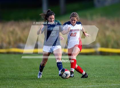 Thumbnail 2 in Winsor @ Pingree photogallery.