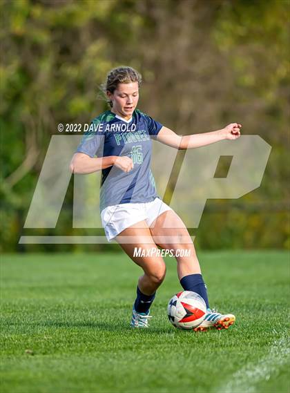 Thumbnail 2 in Winsor @ Pingree photogallery.