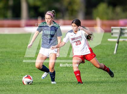 Thumbnail 2 in Winsor @ Pingree photogallery.