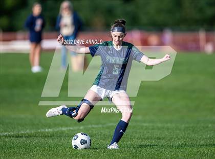 Thumbnail 3 in Winsor @ Pingree photogallery.
