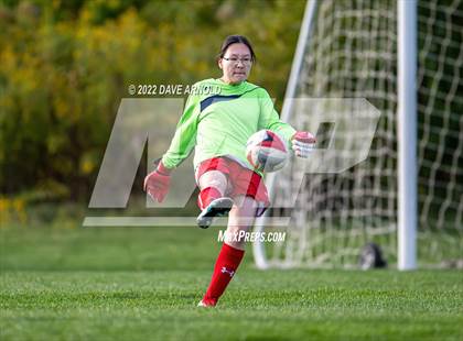 Thumbnail 1 in Winsor @ Pingree photogallery.