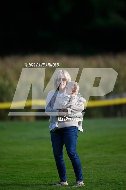 Thumbnail 3 in Winsor @ Pingree photogallery.