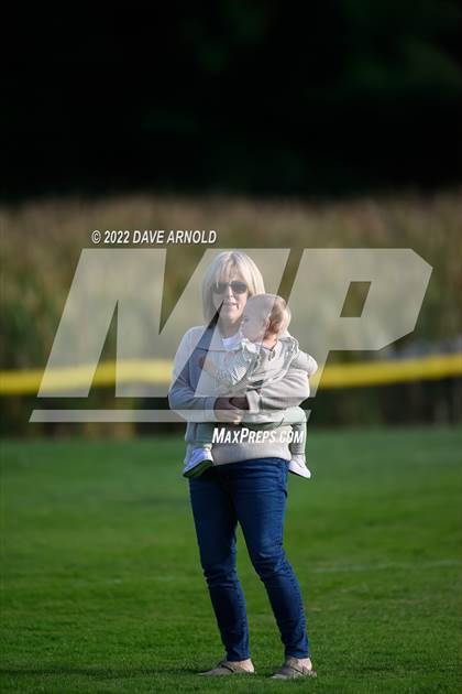 Thumbnail 1 in Winsor @ Pingree photogallery.