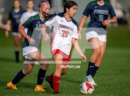 Thumbnail 1 in Winsor @ Pingree photogallery.