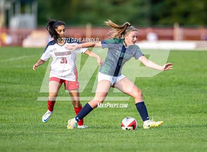 Thumbnail 2 in Winsor @ Pingree photogallery.