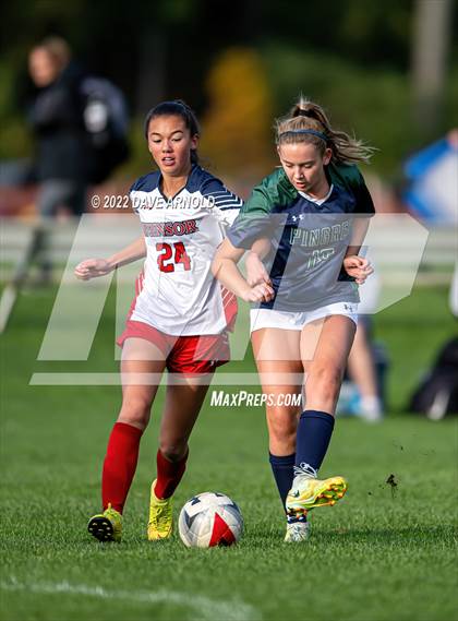 Thumbnail 3 in Winsor @ Pingree photogallery.