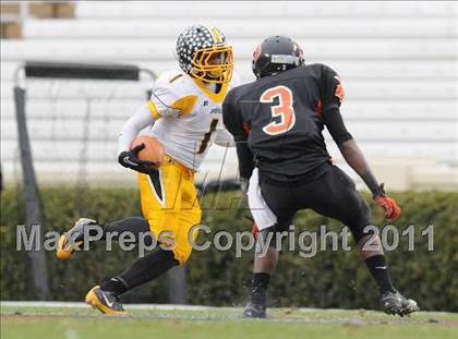 Thumbnail 3 in Murphy vs. Wallace-Rose Hill (NCHSAA 1A Final) photogallery.