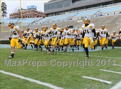 Thumbnail 2 in Murphy vs. Wallace-Rose Hill (NCHSAA 1A Final) photogallery.