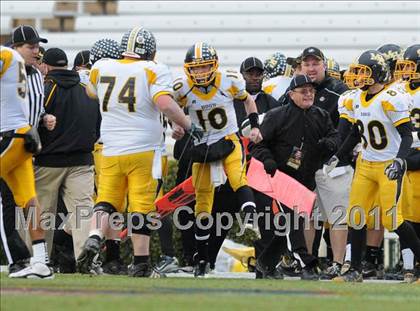 Thumbnail 3 in Murphy vs. Wallace-Rose Hill (NCHSAA 1A Final) photogallery.