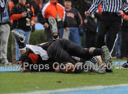 Thumbnail 2 in Murphy vs. Wallace-Rose Hill (NCHSAA 1A Final) photogallery.