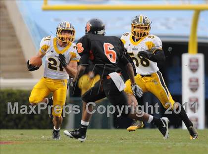 Thumbnail 2 in Murphy vs. Wallace-Rose Hill (NCHSAA 1A Final) photogallery.