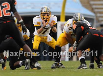 Thumbnail 3 in Murphy vs. Wallace-Rose Hill (NCHSAA 1A Final) photogallery.