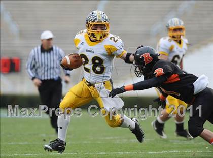 Thumbnail 2 in Murphy vs. Wallace-Rose Hill (NCHSAA 1A Final) photogallery.