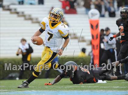 Thumbnail 3 in Murphy vs. Wallace-Rose Hill (NCHSAA 1A Final) photogallery.