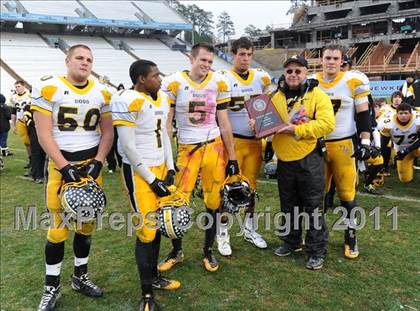 Thumbnail 2 in Murphy vs. Wallace-Rose Hill (NCHSAA 1A Final) photogallery.