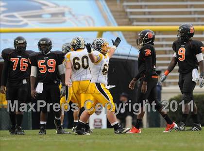 Thumbnail 3 in Murphy vs. Wallace-Rose Hill (NCHSAA 1A Final) photogallery.
