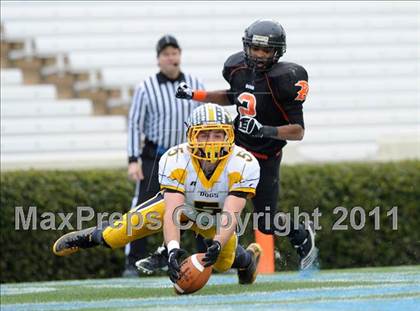 Thumbnail 2 in Murphy vs. Wallace-Rose Hill (NCHSAA 1A Final) photogallery.