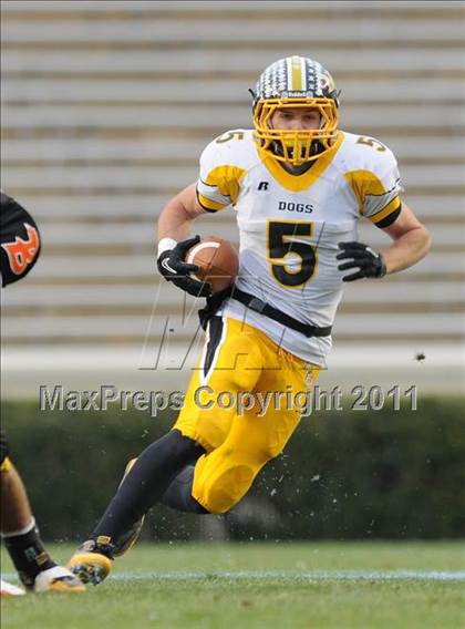 Thumbnail 3 in Murphy vs. Wallace-Rose Hill (NCHSAA 1A Final) photogallery.